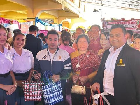 ร่วมแสดงผลงานทางวิชาการในงานมหกรรมวิชาการ "ปฏิวัติการศึกษา 
