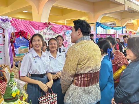 ร่วมแสดงผลงานทางวิชาการในงานมหกรรมวิชาการ "ปฏิวัติการศึกษา 