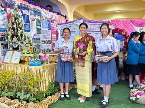 ร่วมแสดงผลงานทางวิชาการในงานมหกรรมวิชาการ "ปฏิวัติการศึกษา 