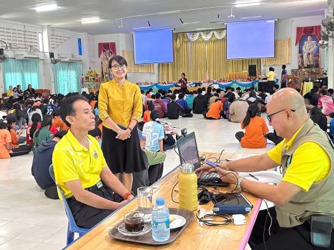 นักเรียนเช้ารับการอบรมโรคติดต่อทางเพศสัมพันธ์
