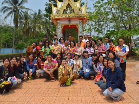 กิจกรรมสรงน้ำพระและลดน้ำดำหัว ครูอาวุโส 2566