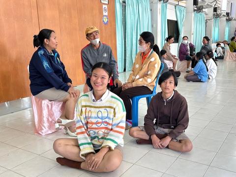 จัดประชุมผู้ปกครองนักเรียนเพื่อทำความเข้าใจและแก้ปัญหาด้านต่างๆ