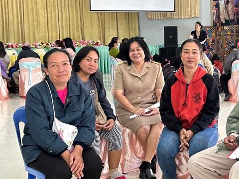 จัดประชุมผู้ปกครองนักเรียนเพื่อทำความเข้าใจและแก้ปัญหาด้านต่างๆ