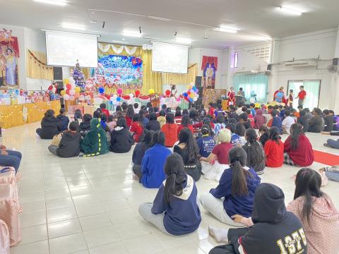 กลุ่มสาระการเรียนรู้ภาษาต่างประเทศ โรงเรียนห้วยผึ้งพิทยา ได้จัดก